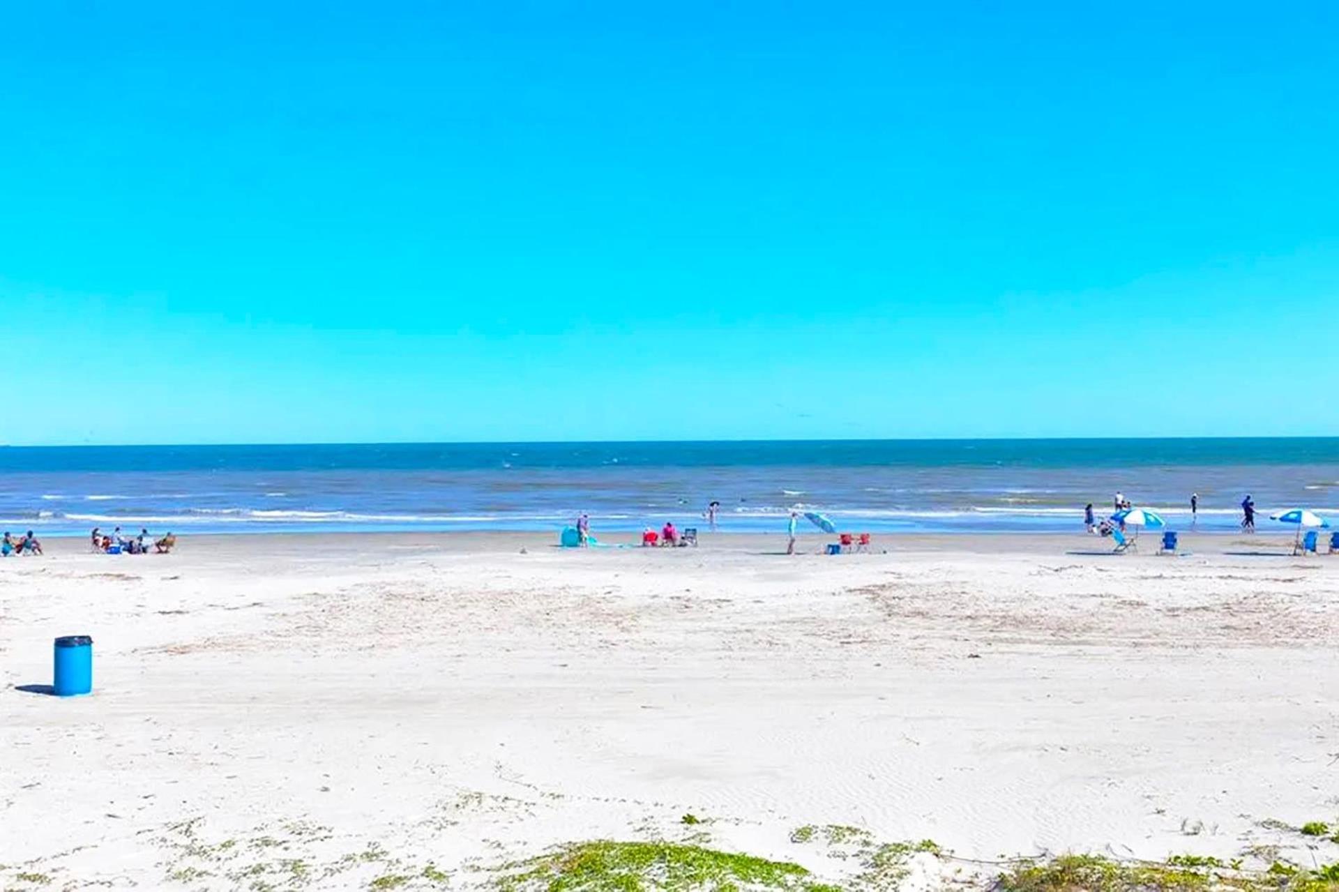 Appartement Beautiful Ocean Views At The Victorian à Galveston Extérieur photo