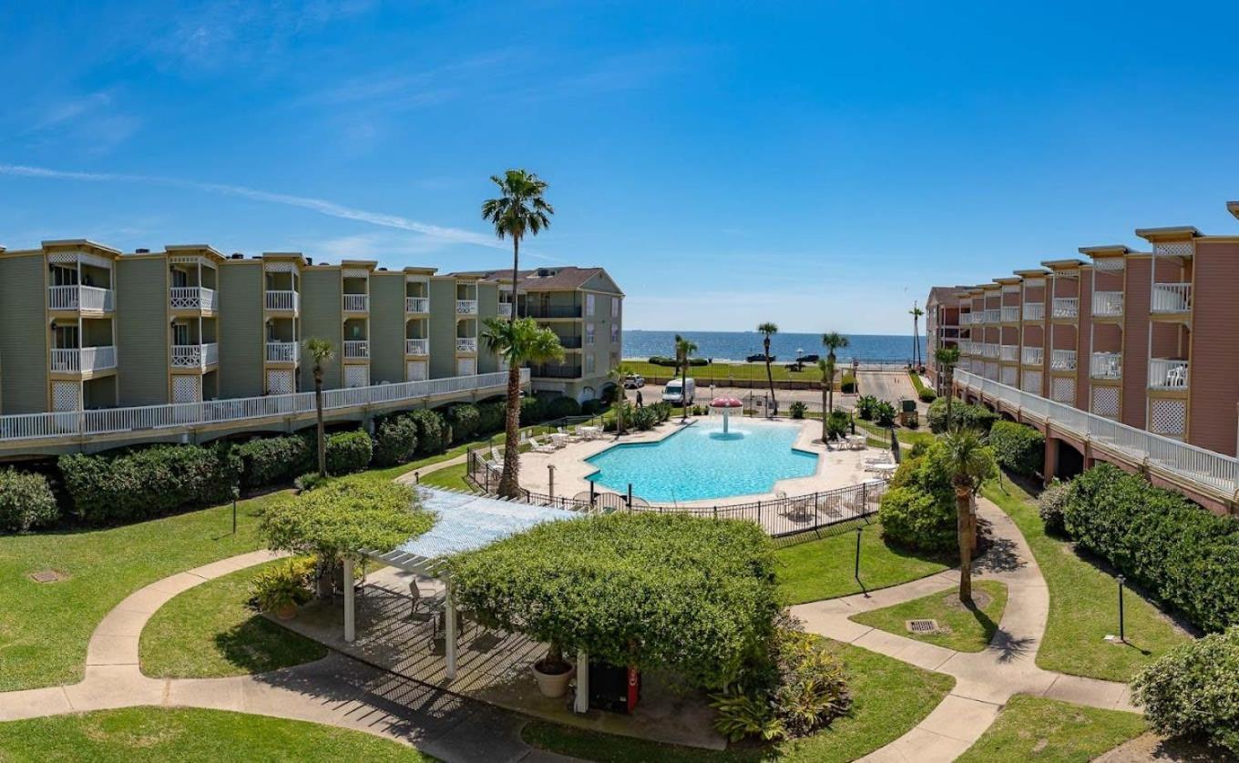 Appartement Beautiful Ocean Views At The Victorian à Galveston Extérieur photo
