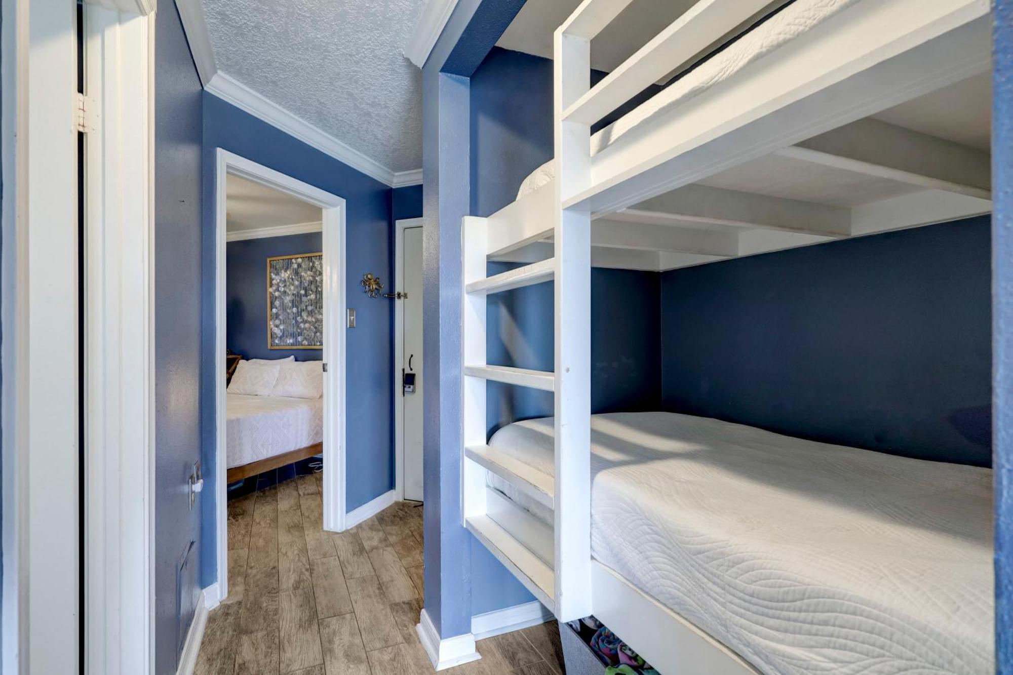 Appartement Beautiful Ocean Views At The Victorian à Galveston Extérieur photo