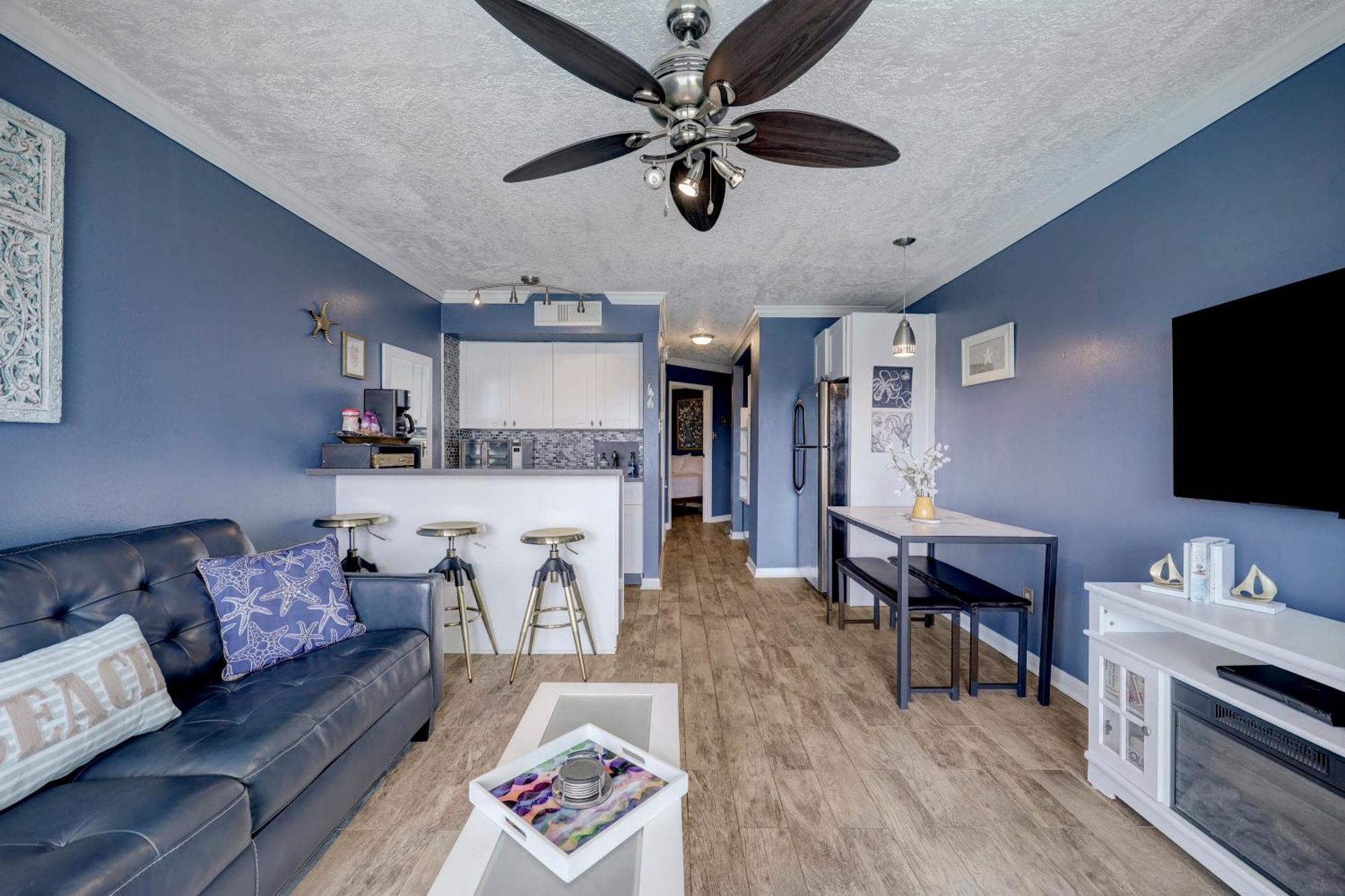 Appartement Beautiful Ocean Views At The Victorian à Galveston Extérieur photo