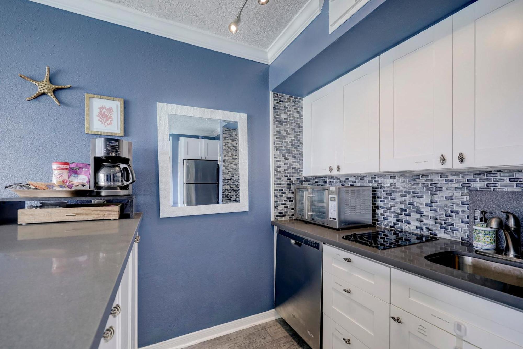 Appartement Beautiful Ocean Views At The Victorian à Galveston Extérieur photo