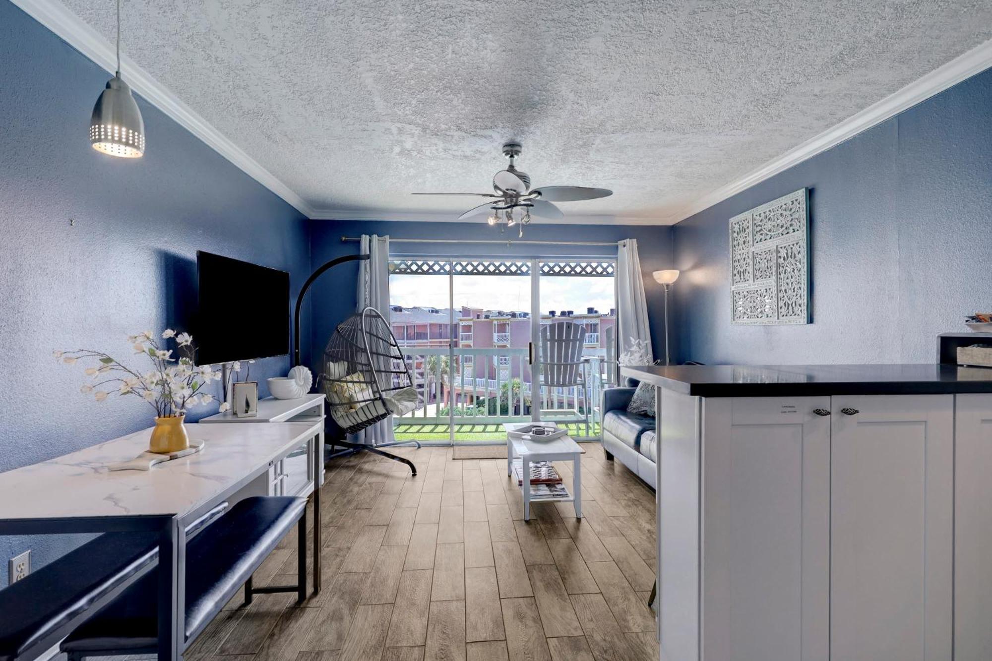 Appartement Beautiful Ocean Views At The Victorian à Galveston Extérieur photo